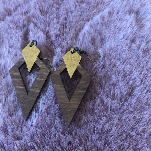 Earring bundle - Picture 3 of 4